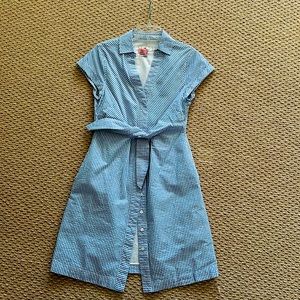 Women’s Vineyard Vines Seersucker dress with tie detail at the waist.